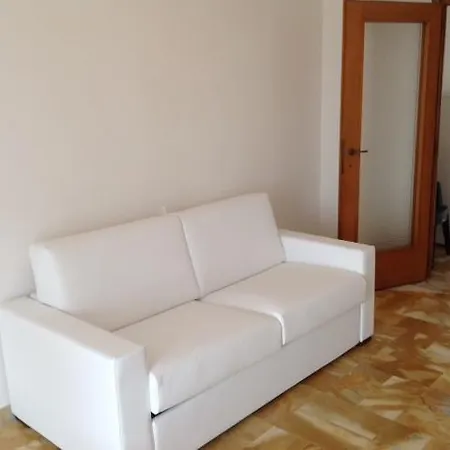 Vittoria Grattacielo Apartman *